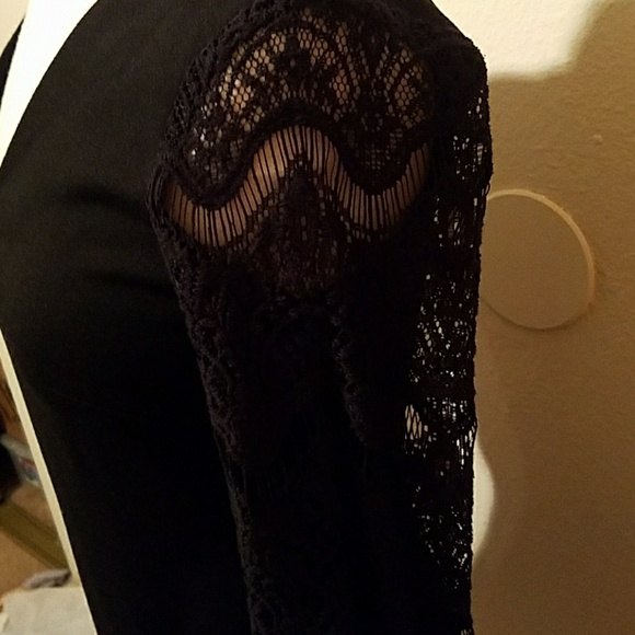 Kut From The Kloth lace sleeve dress - Picture 2 of 7